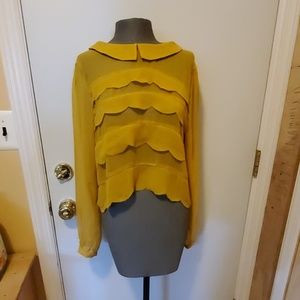 Tramp yellow blouse
